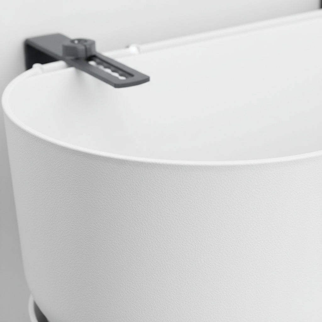 Detailní záběr na truhlík Elho Greenville Easy Balcony v bílé barvě, velikost Ø25 cm